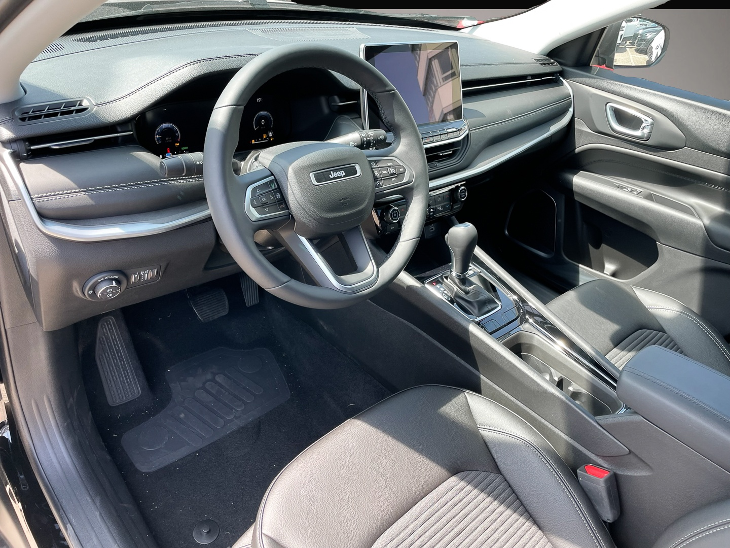 Jeep Compass (06/2023, )