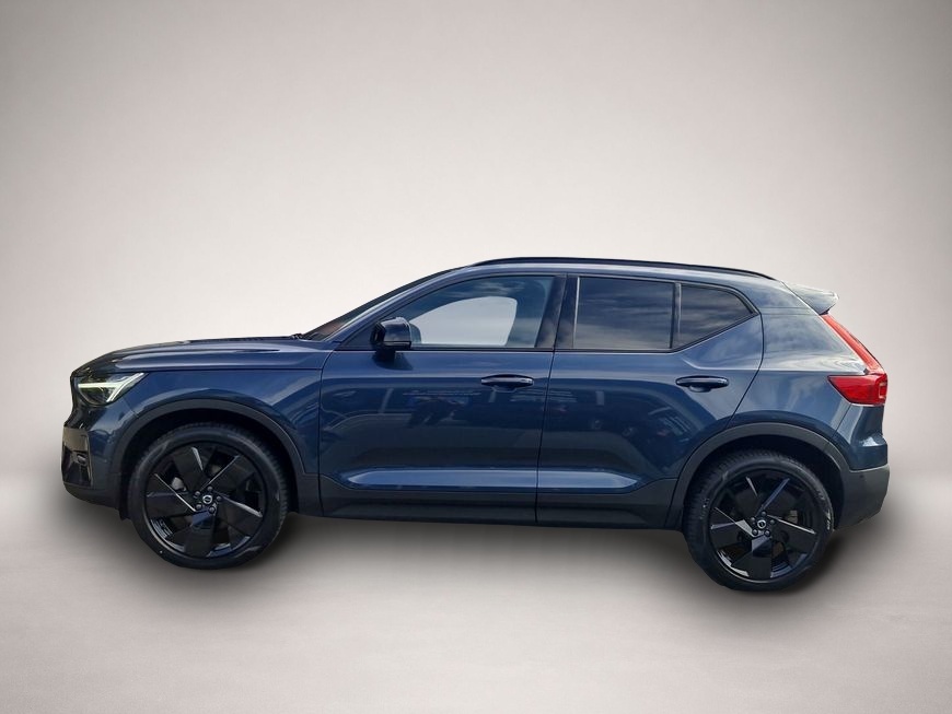Volvo XC40 (10/2025, Benzin)