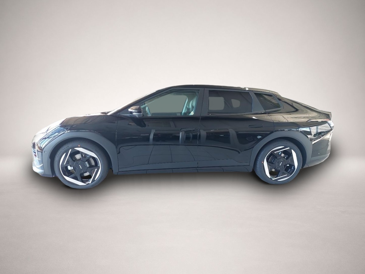 KIA EV4 (12/2025, ELECTRIC)