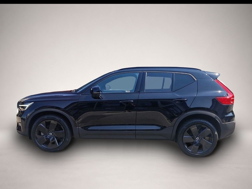 Volvo XC40 (08/2025, Benzin)