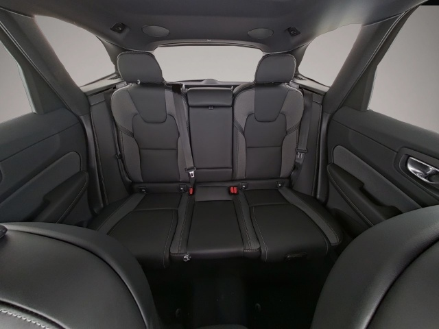 Volvo XC60 (05/2025, Benzin)