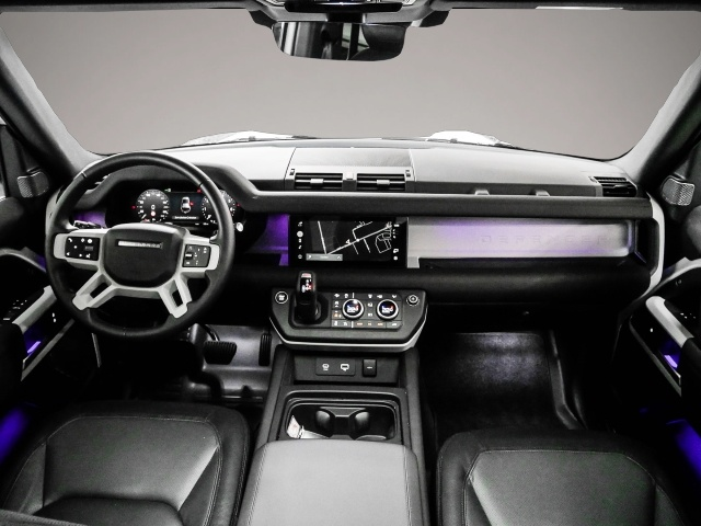 Land-Rover Defender (11/2023, Benzin)