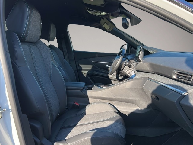 Peugeot 3008 (06/2024, Benzin)