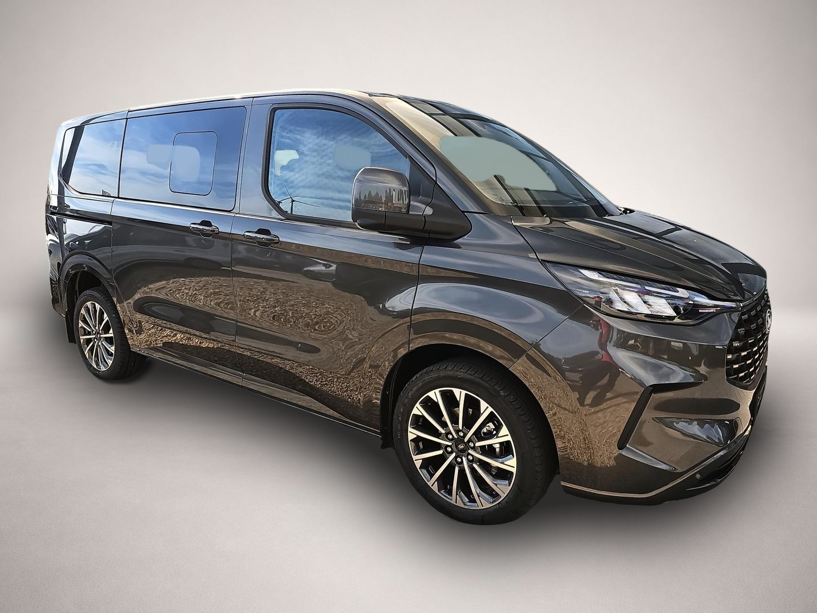 Ford Tourneo Custom (04/2026, Diesel)