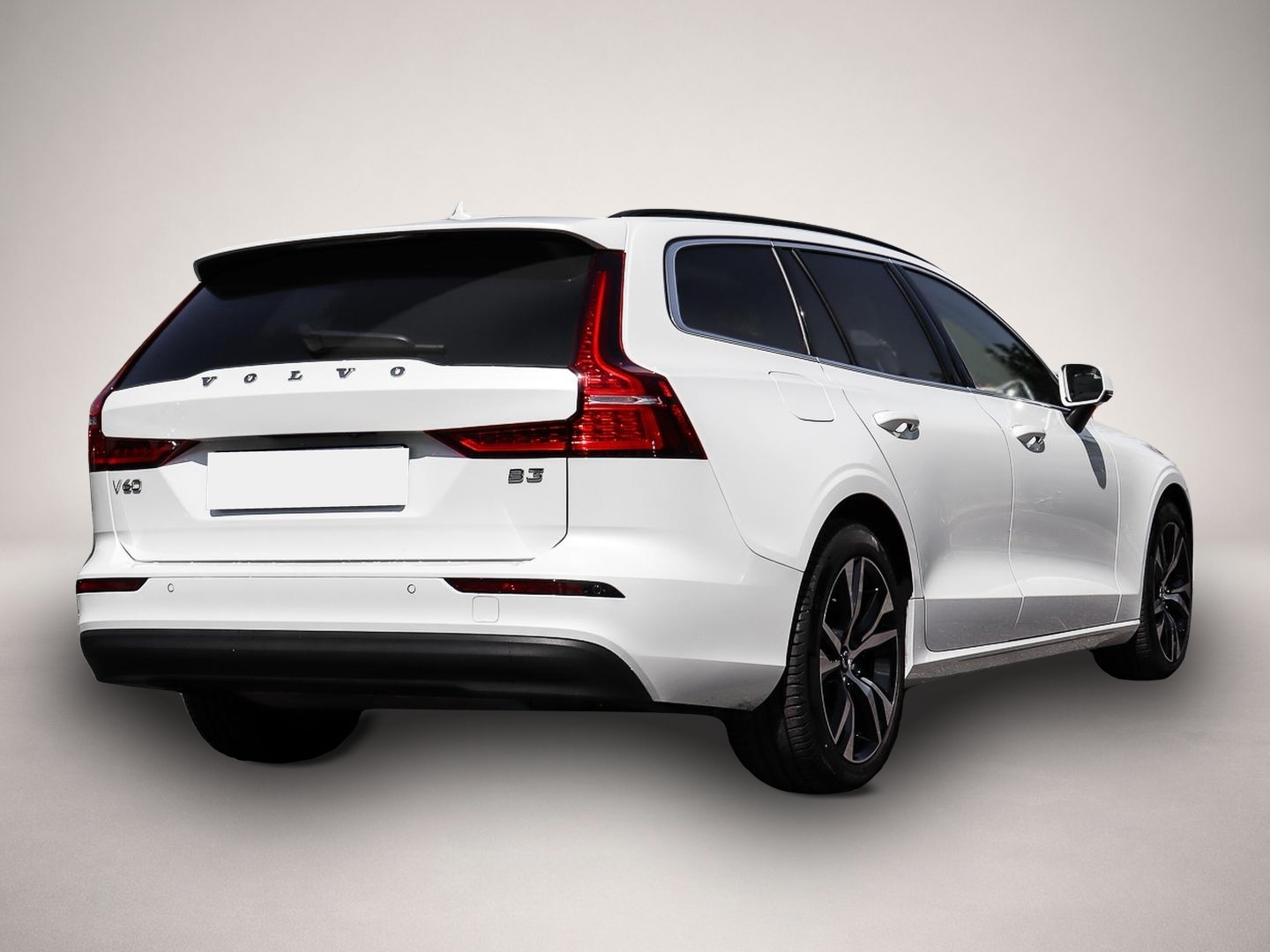 Volvo V60 (06/2024, Benzin)