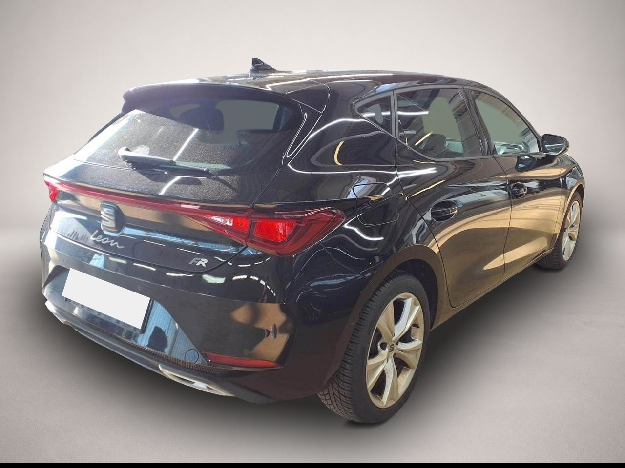Seat Leon (09/2025, Benzin)