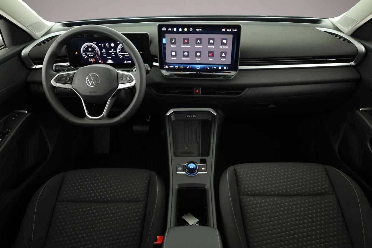 Volkswagen T-Roc (06/2026, Benzin)
