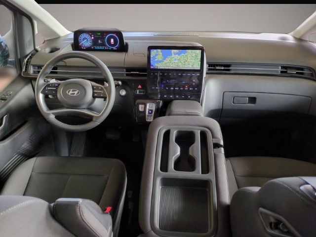 Hyundai STARIA (10/2025, Hybrid (Benzin/Elektro))