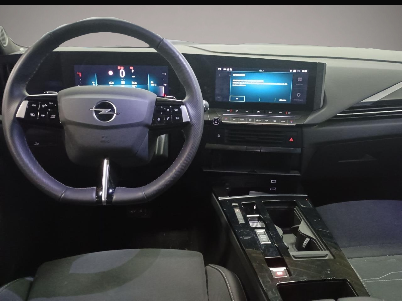Opel Astra (03/2025, Benzin)
