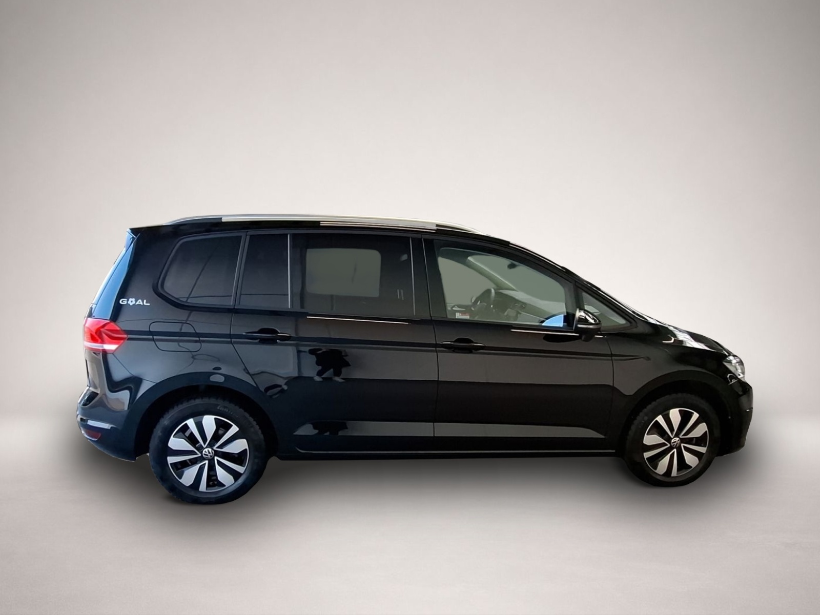 Volkswagen Touran (09/2025, Benzin)