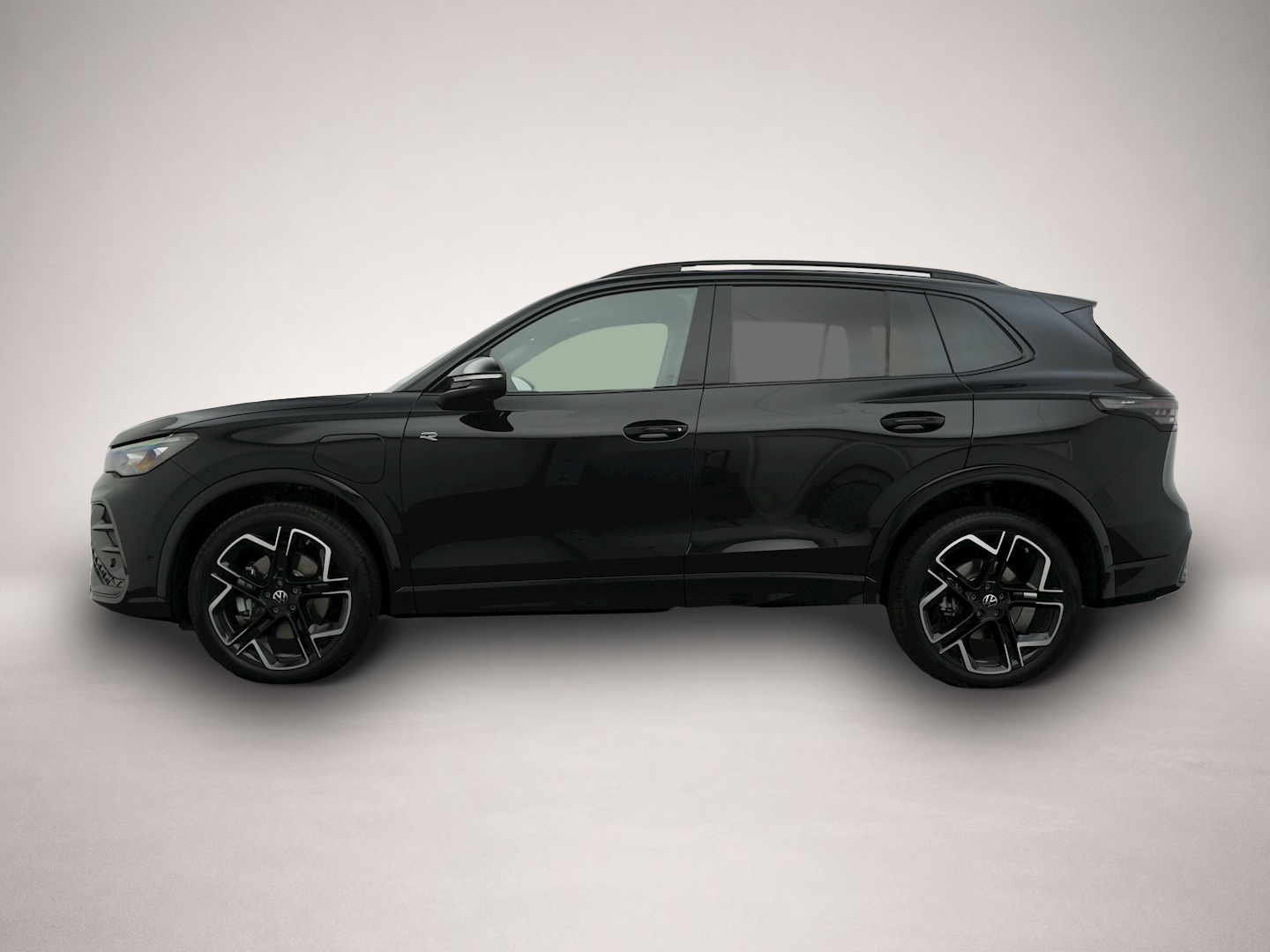 Volkswagen Tiguan, image 2 of 8