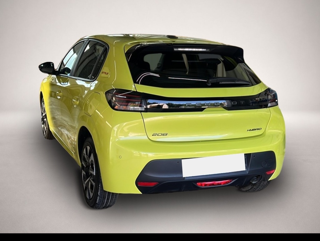 Peugeot 208 (03/2025, Benzin)