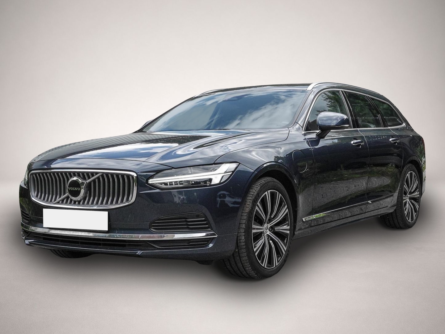 Volvo V90 (01/2022, Hybrid (Benzin/Elektro))
