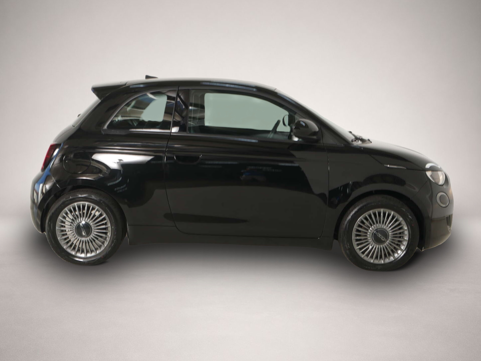 Fiat 500e (04/2022, ELECTRIC)