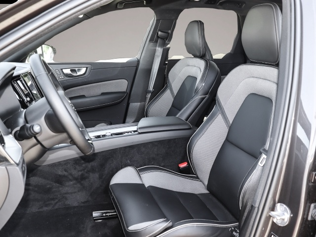 Volvo XC60 (02/2024, Hybrid (Benzin/Elektro))
