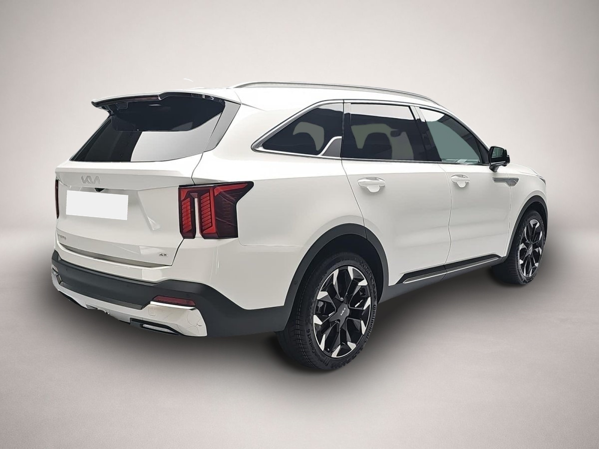 Kia Sorento, image 2 of 4