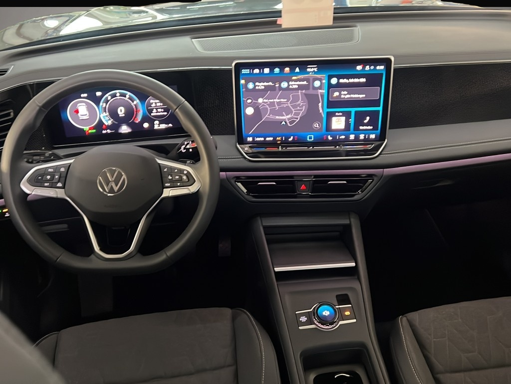 Volkswagen Tiguan (10/2024, Benzin)