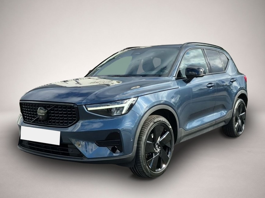 Volvo XC40 (09/2025, Benzin)