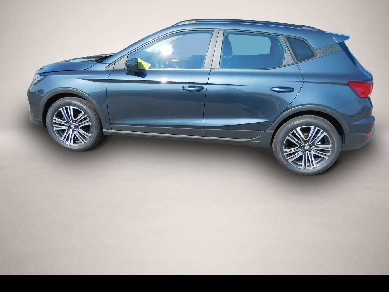 Seat Arona (03/2024, Benzin)