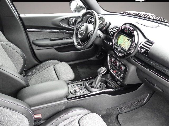 Mini One Clubman (10/2017, Benzin)