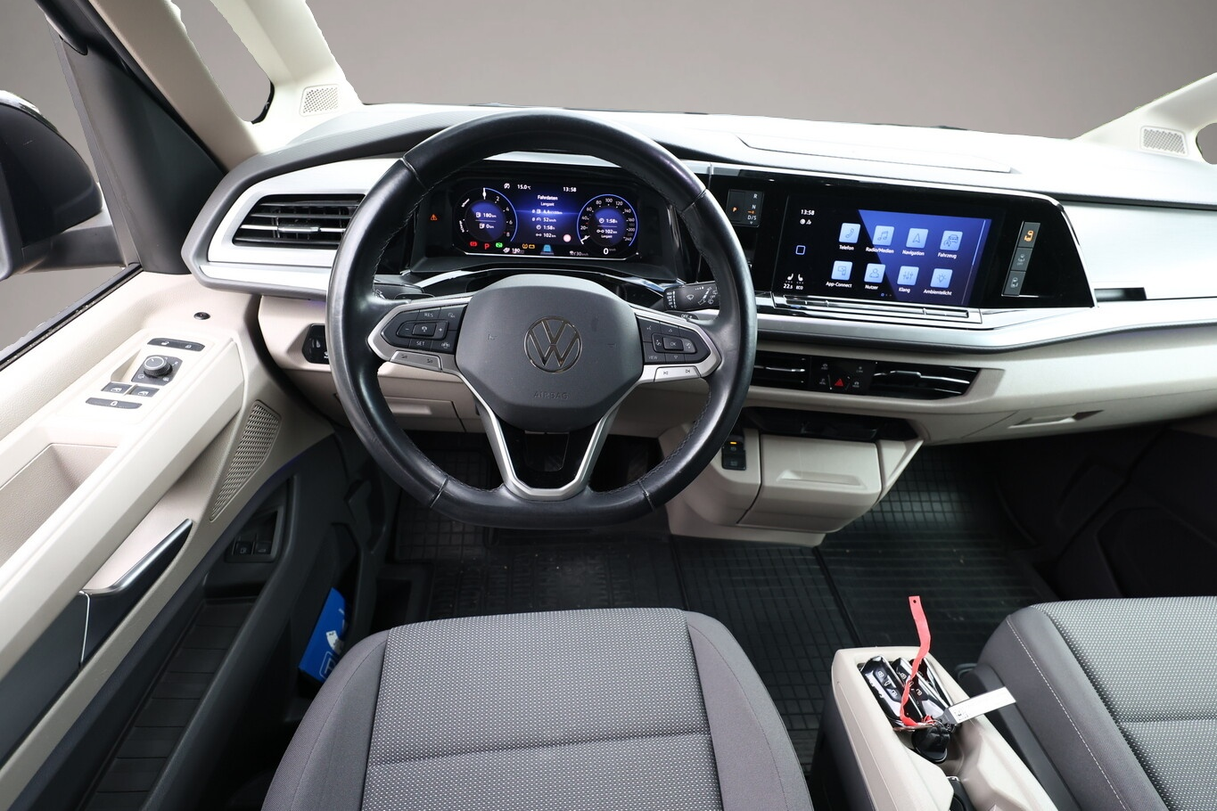 Volkswagen T3 Multivan (08/2022, Hybrid (Benzin/Elektro))