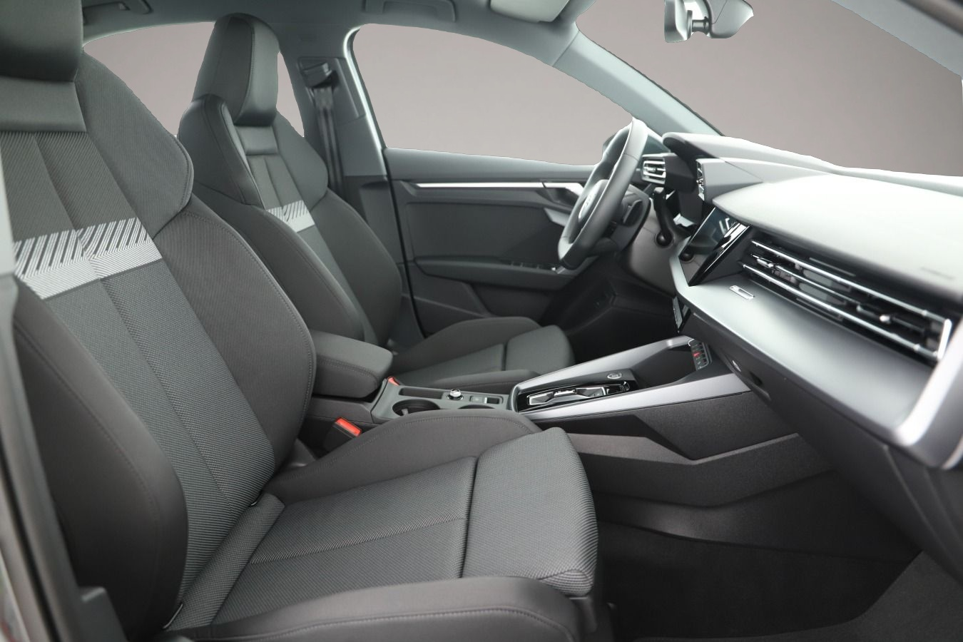 Audi A3 (09/2025, Benzin)