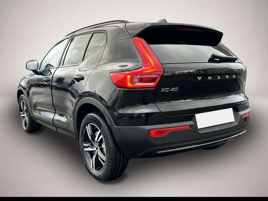 Volvo XC40 (02/2026, Benzin)
