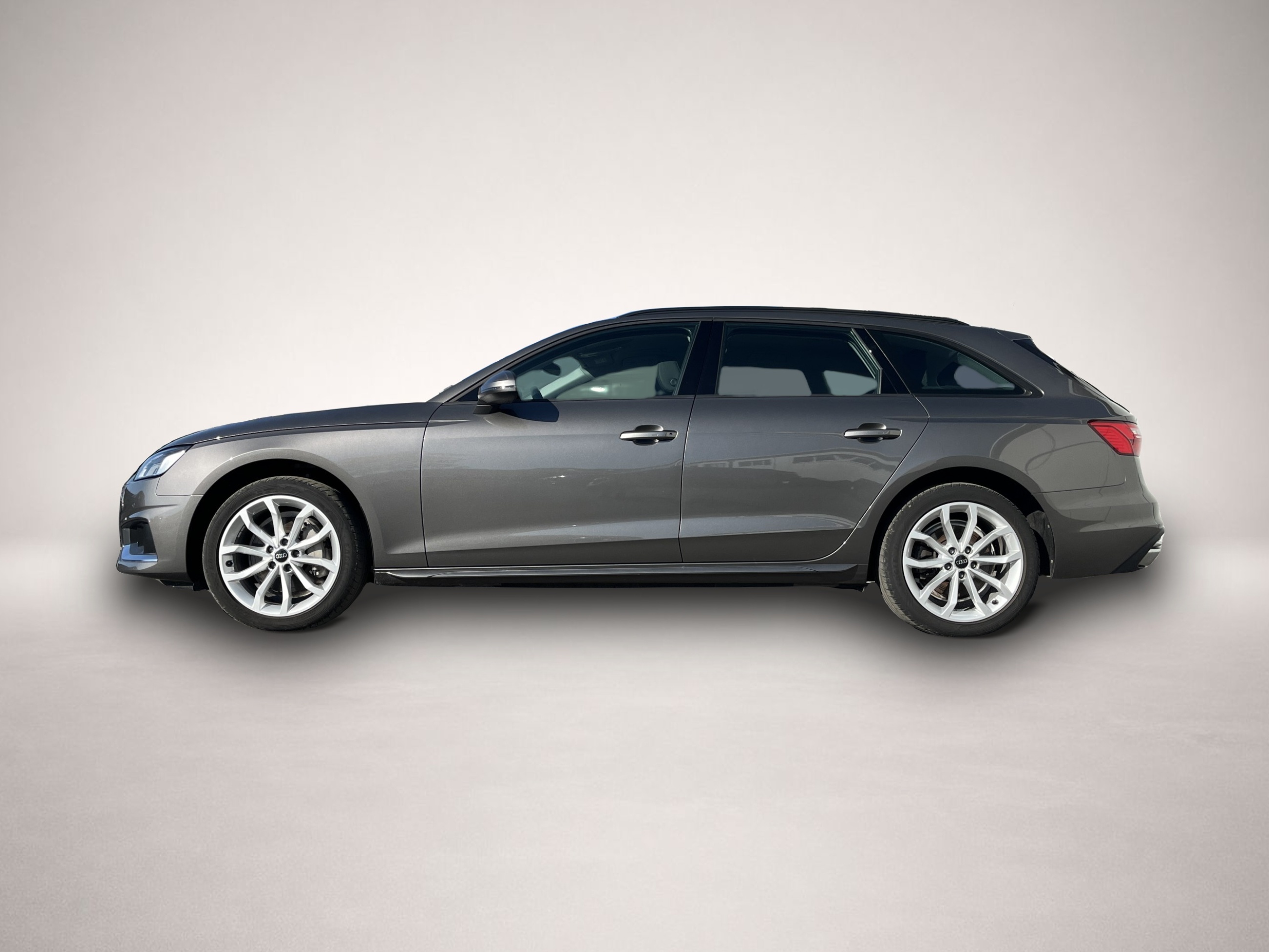 Audi A4 (04/2022, Diesel)