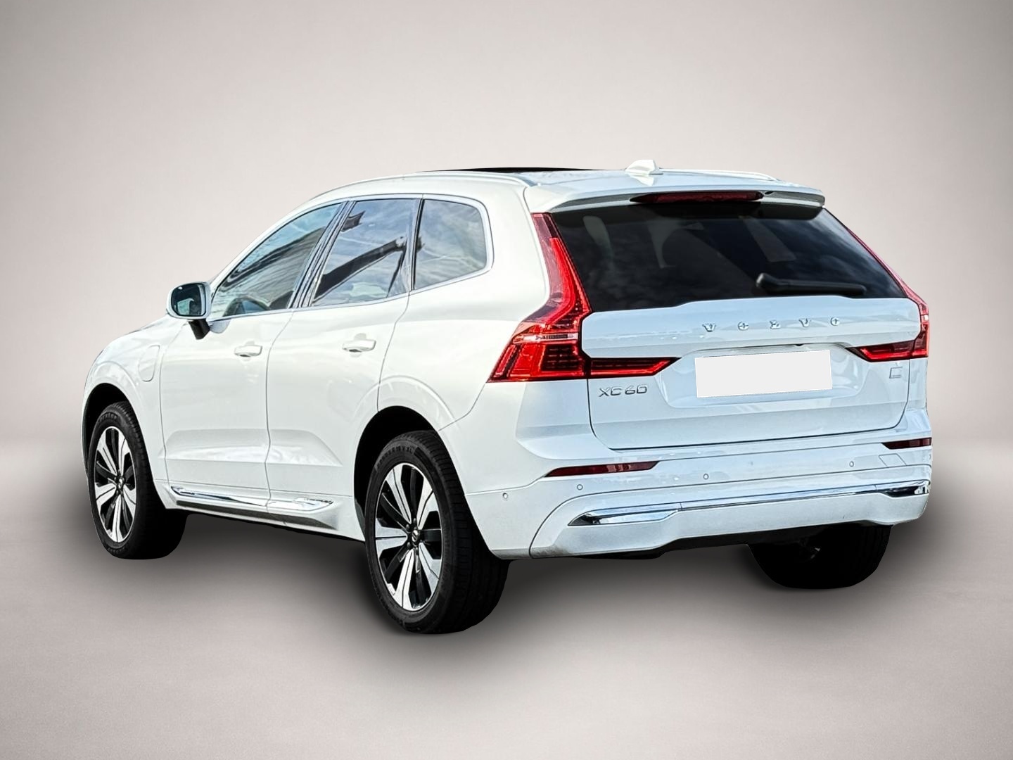 Volvo XC60 (12/2022, Hybrid (Benzin/Elektro))