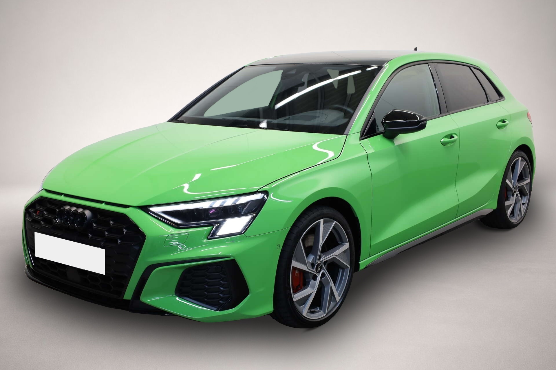 Audi quattro (12/2023, Benzin)