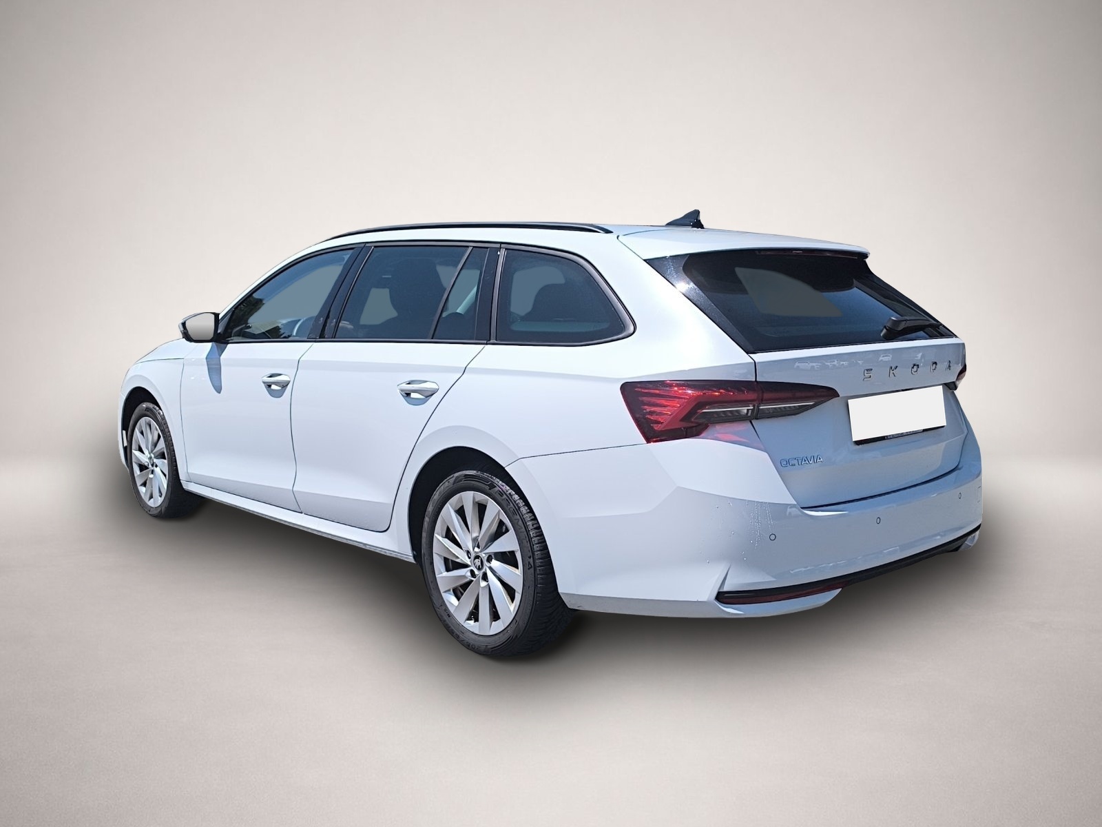 Skoda Octavia (11/2025, Benzin)