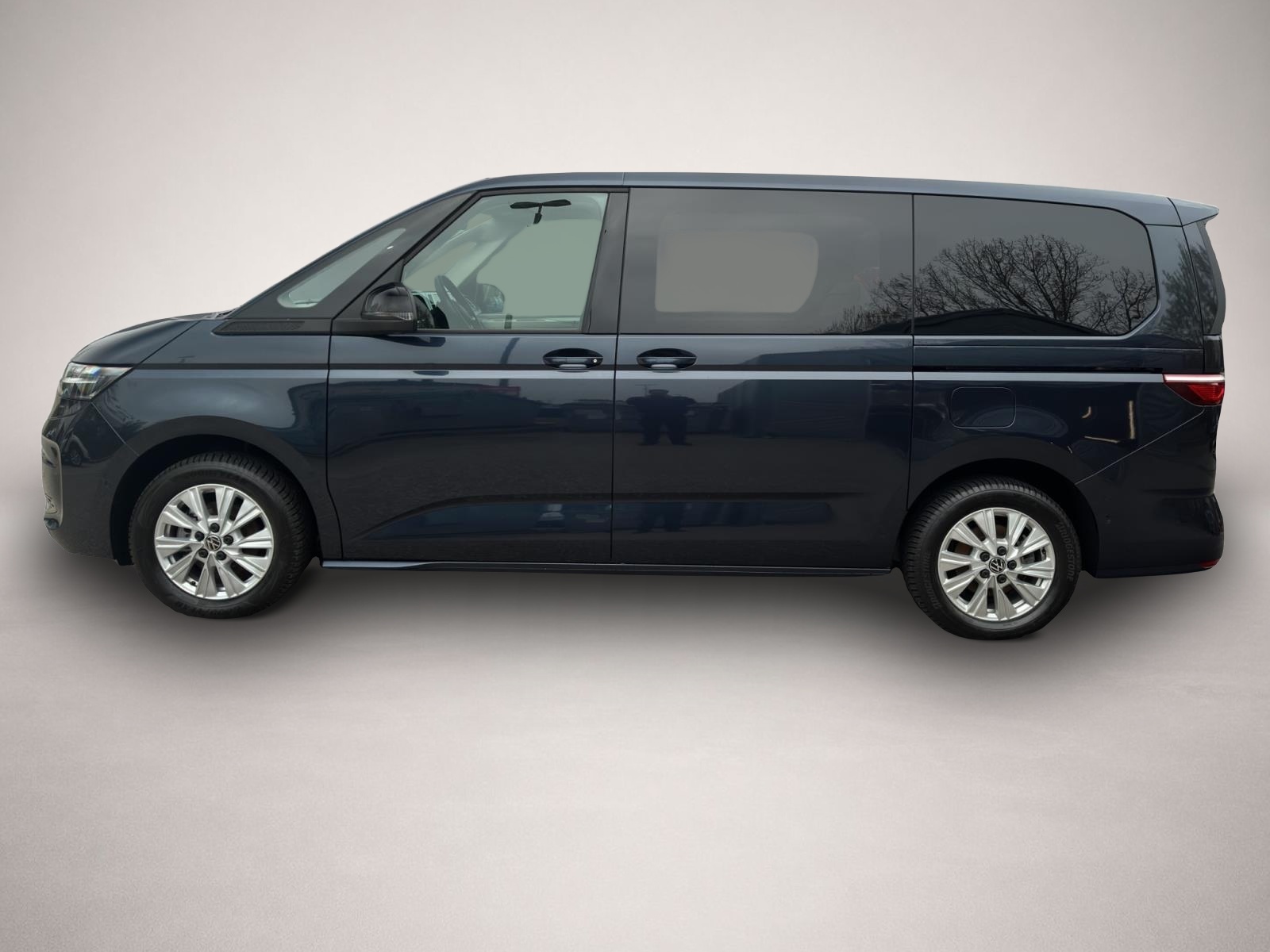 Volkswagen T7 Multivan (03/2025, Diesel)