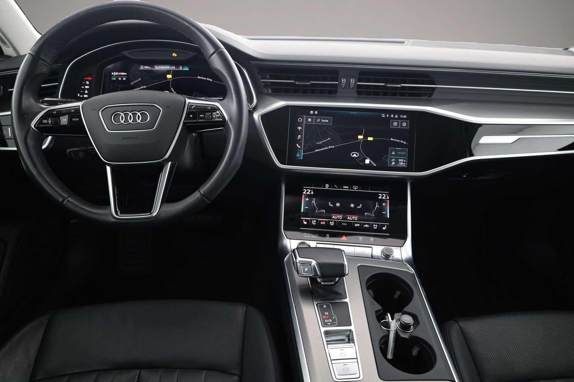 Audi quattro (02/2023, Benzin)