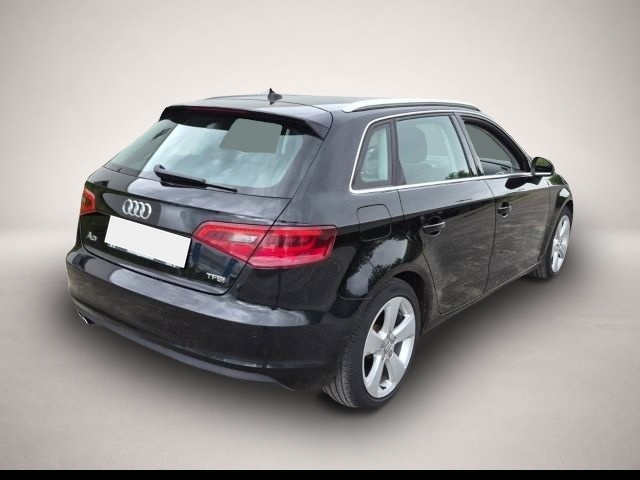 Audi A3 (02/2016, )