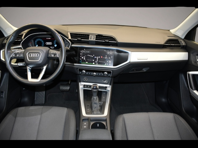Audi Q3 (07/2023, Benzin)