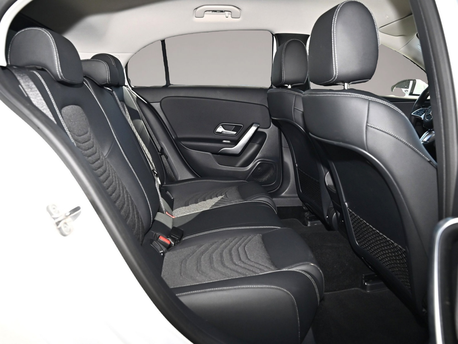 Mercedes-Benz A 250 (02/2025, Hybrid (Benzin/Elektro))