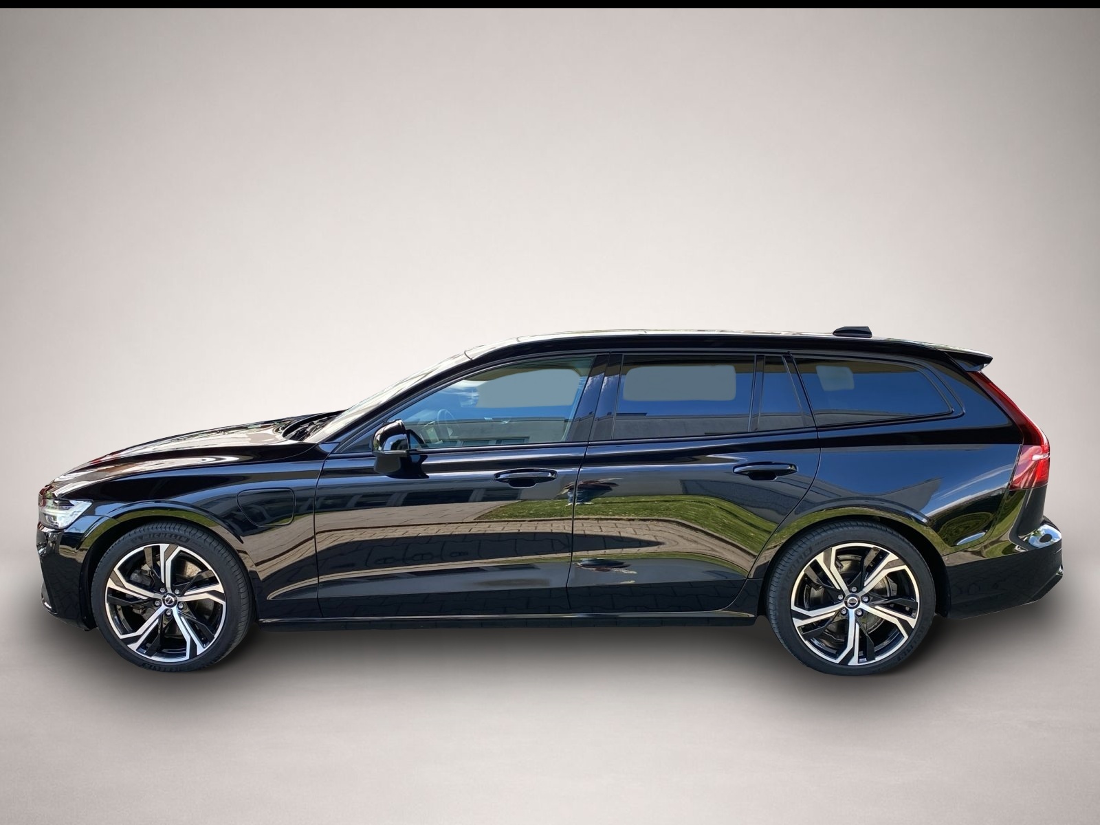 Volvo V60 (04/2023, )