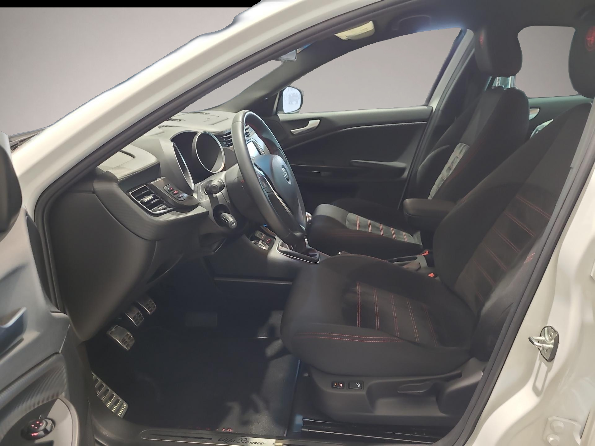 Alfa-Romeo Giulietta (03/2021, Benzin)