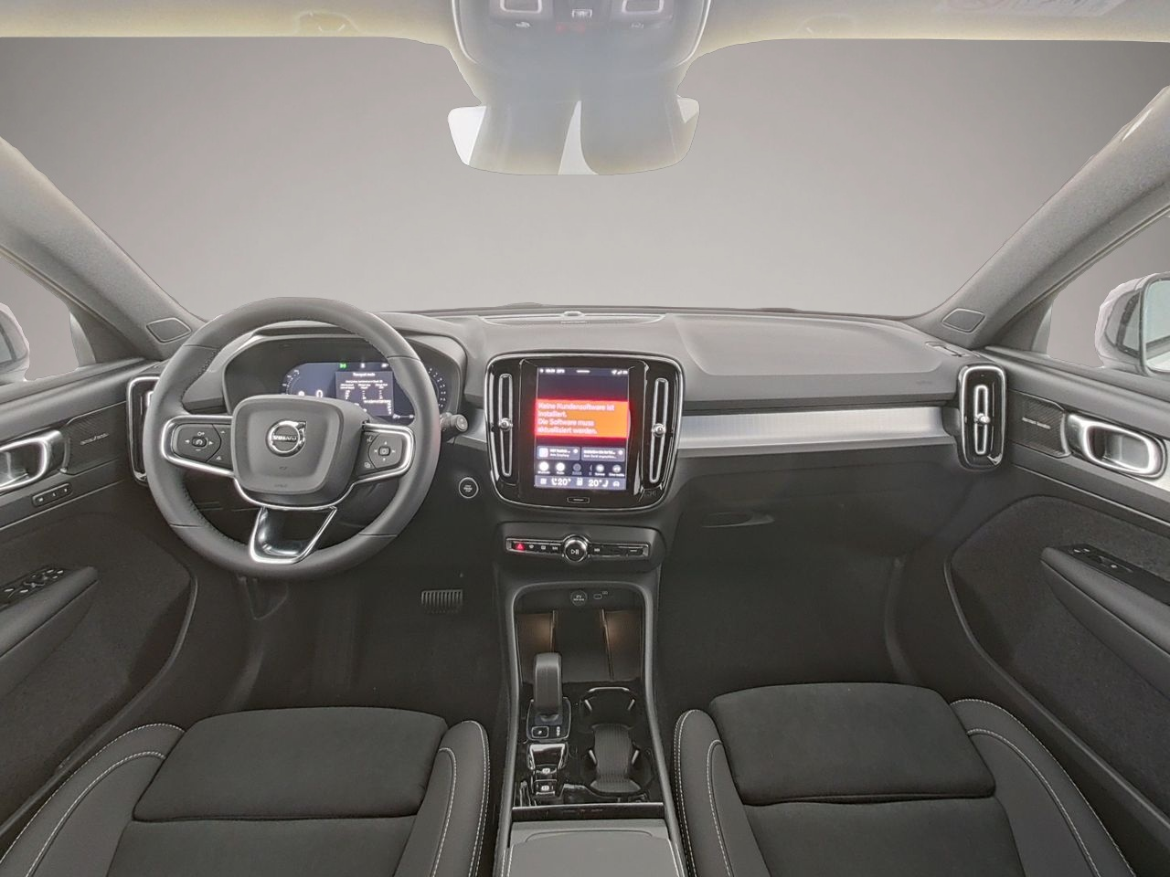 Volvo XC40 (07/2025, Benzin)