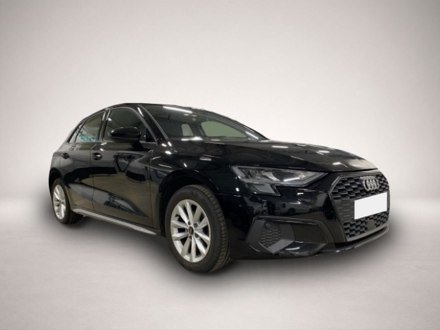 Audi A3 (11/2022, Benzin)