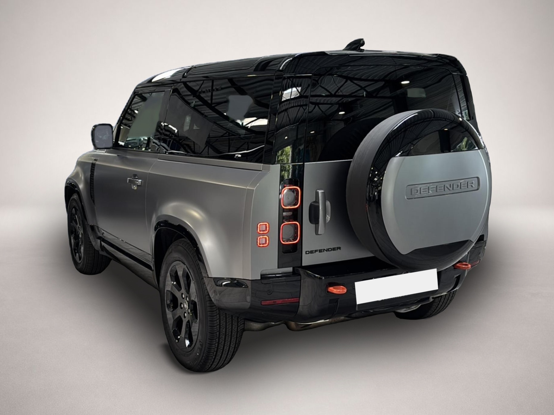 Land-Rover Defender (06/2023, Benzin)