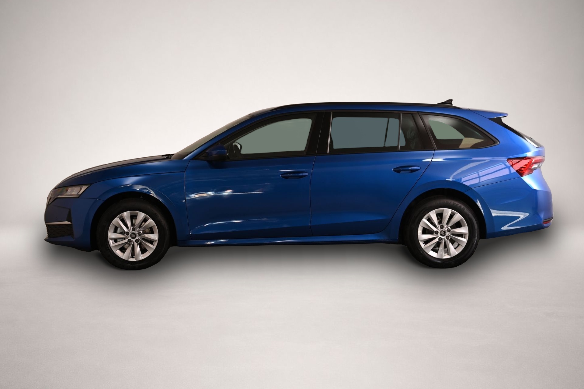 Skoda Octavia, image 2 of 5