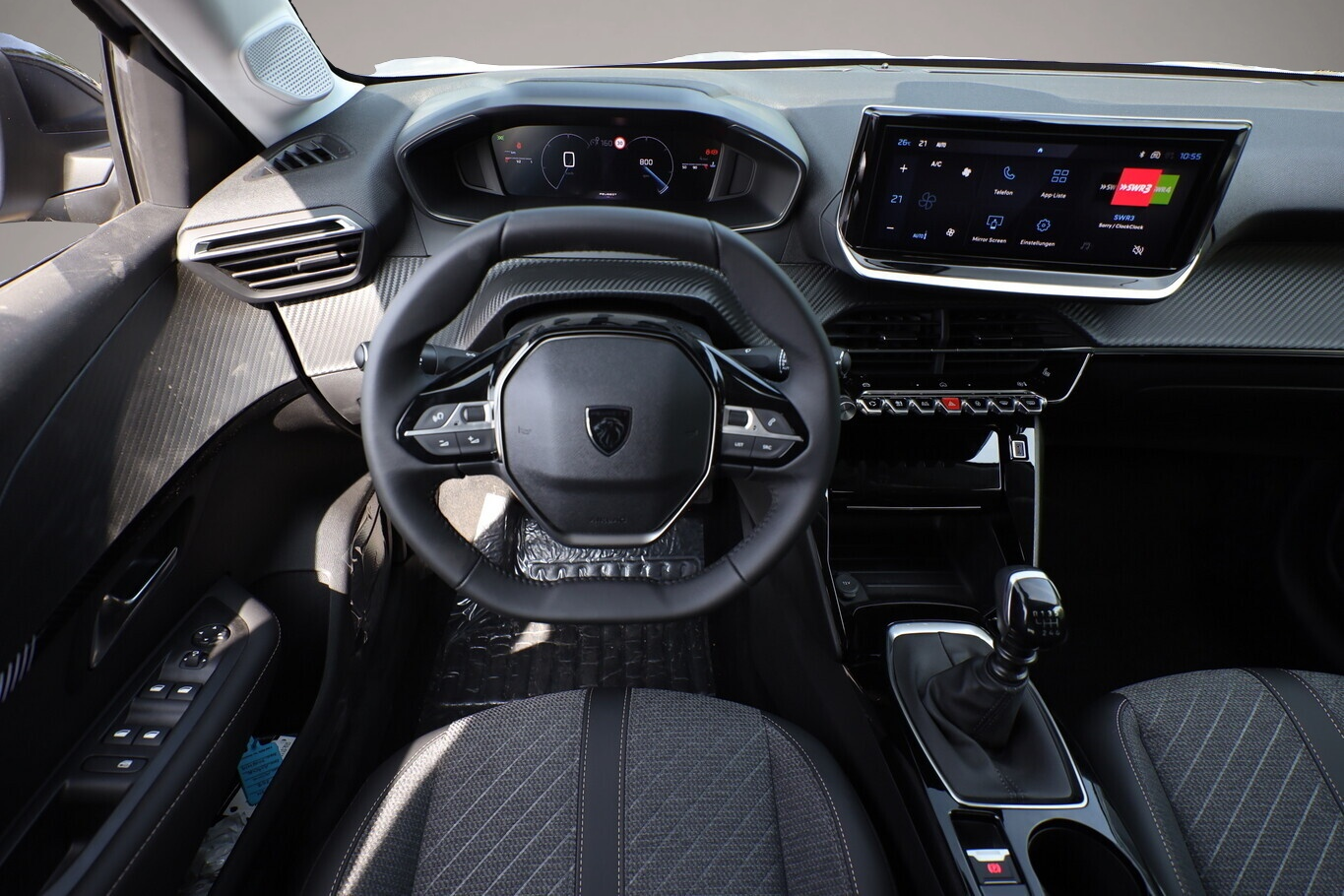 Peugeot 208 (11/2025, Benzin)
