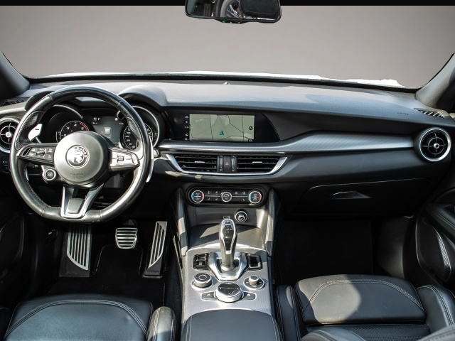 Alfa-Romeo Stelvio (09/2022, Diesel)