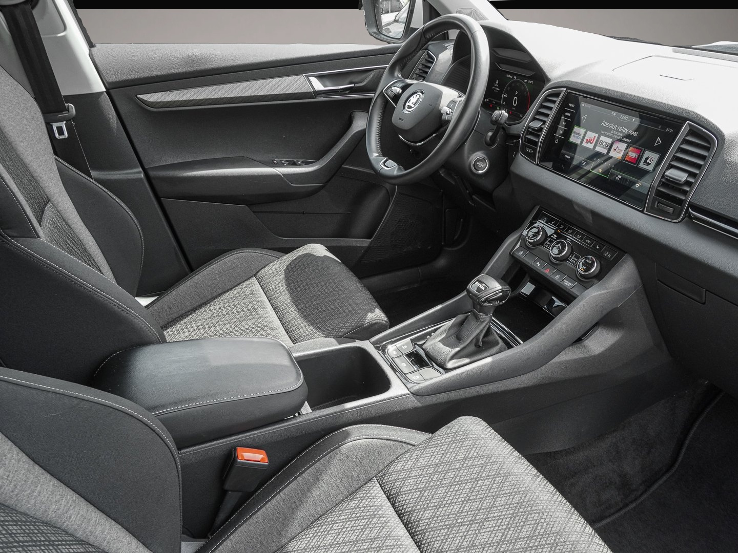 Skoda Karoq (03/2023, Benzin)