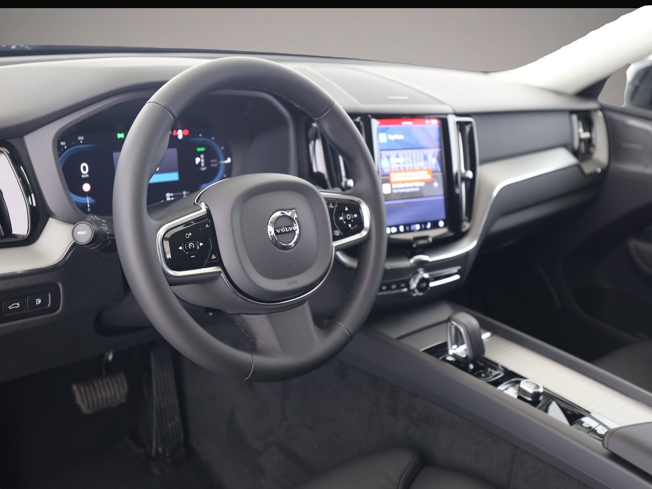 Volvo XC60 (06/2024, Hybrid (Benzin/Elektro))