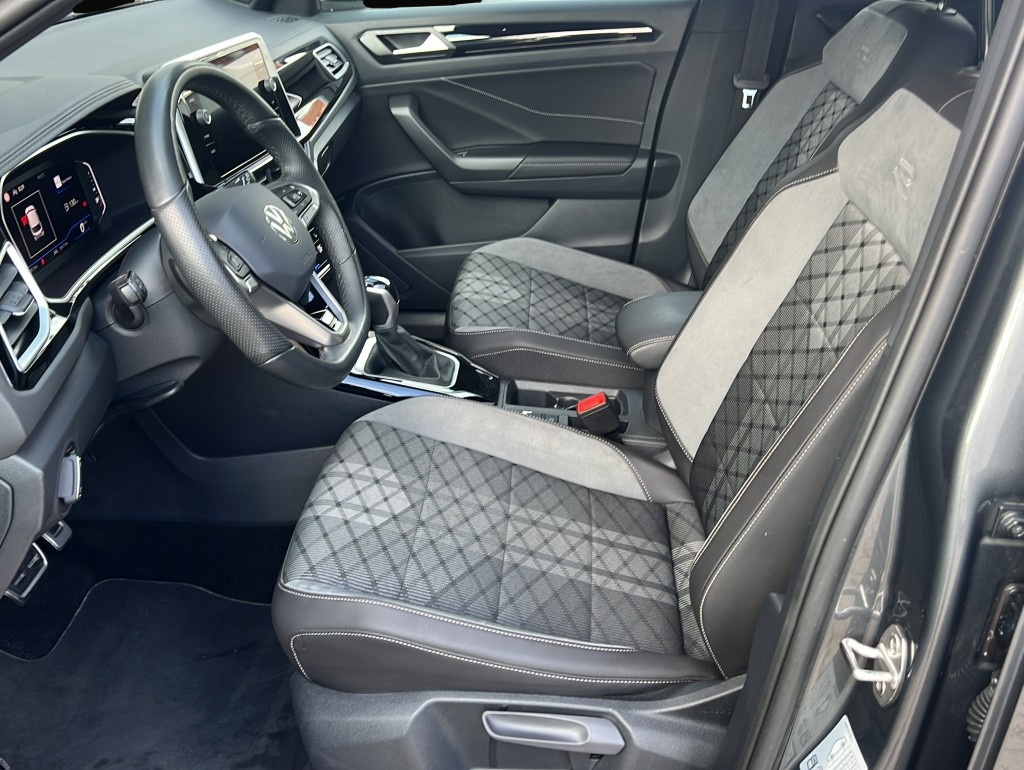 Volkswagen T-Roc (05/2025, Benzin)