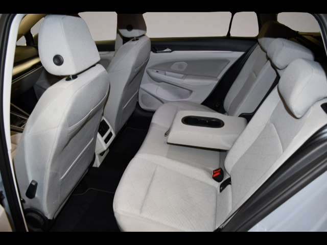 Volkswagen Golf (06/2021, )