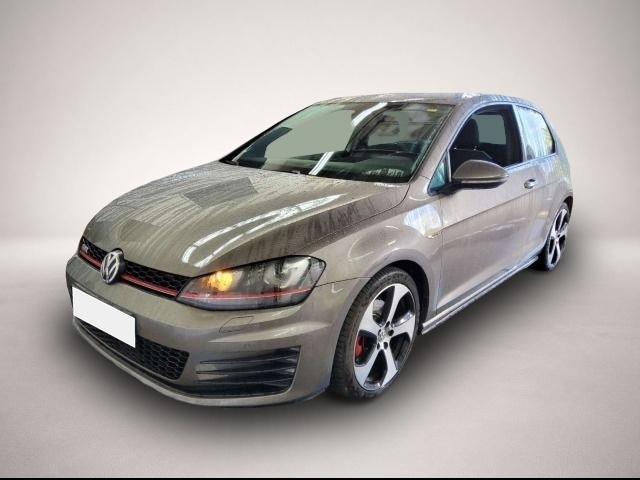 Volkswagen Golf (03/2016, Benzin)