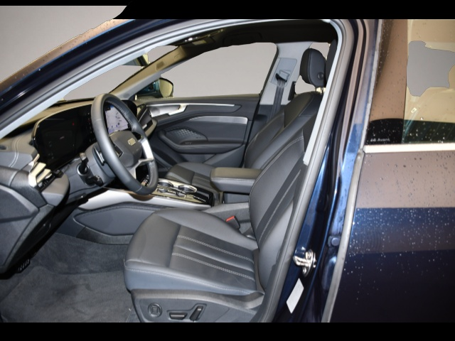 Audi A6 (07/2025, Benzin)
